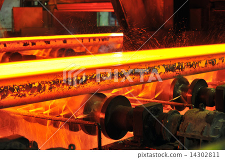 hot steel on conveyor 14302811