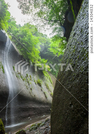 Yufugawa Valley 14304832