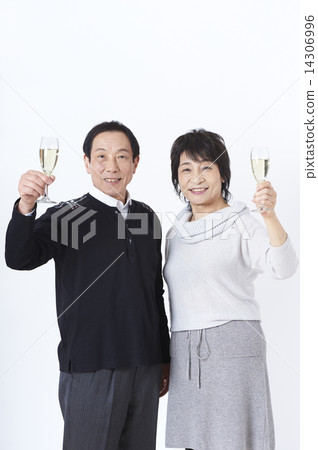 一位大四學生 14306996