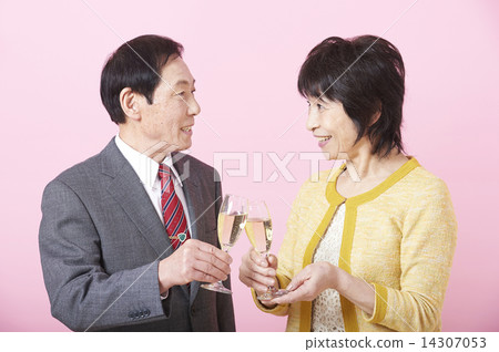 一位大四學生 14307053