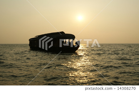 House boat in the Kerala (India) Backwaters. Used to carry rice 14308270