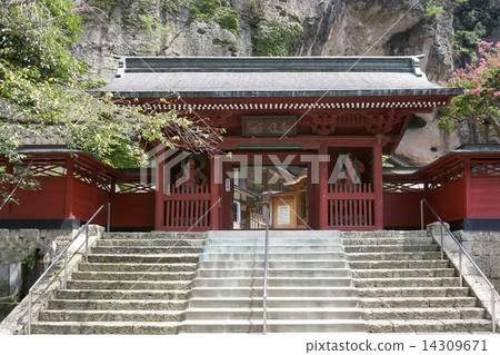 Oya Temple Gate - Japan Oya Temple Gate - Japan 14309671