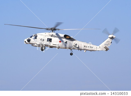 The Maritime Self Defense Force's SH - 60J anti - submarine helicopter also active in the rescue activities of disaster dispatch flying at the Tateyama Air Base Access Memorial Festival 14310033