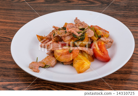 Pork and pineapple salad 14310725