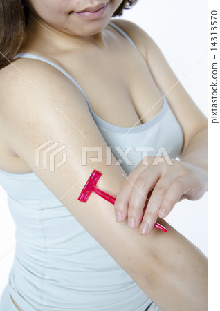 女性手化妝關心激光刮臉秀麗垂直 女性手化妝關心激光刮臉秀麗垂直 14313570