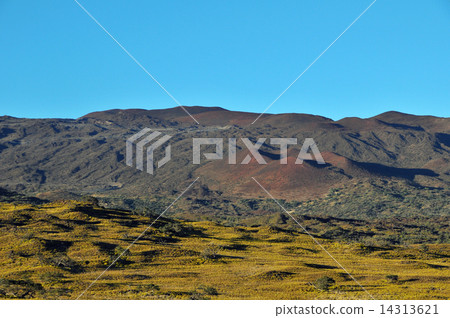 Mountain Mauna Kea in Hawaii Island -1 Mountain Mauna Kea in Hawaii Island -1 14313621