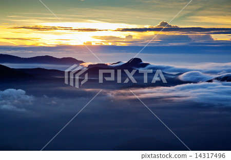 Amazing sunrise seen from Sri Pada 14317496
