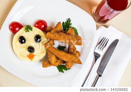 Restourant serving dish for child`s menu - potato puree, stick w 14320082