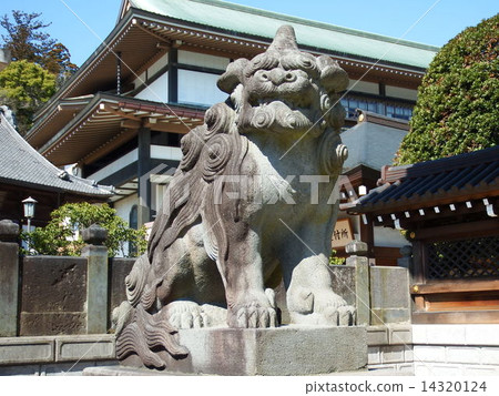 Naritasan Shinshoji Lion rock 14320124