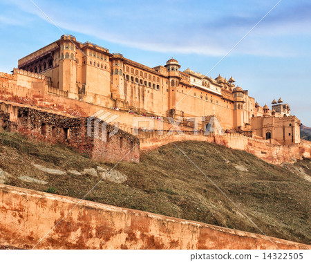 View of Amber fort, Jaipur, India 14322505