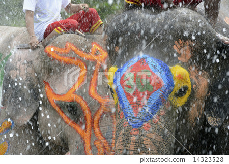 ASIA THAILAND AYUTTHAYA SONGKRAN FESTIVAL ASIA THAILAND AYUTTHAYA SONGKRAN FESTIVAL 14323528