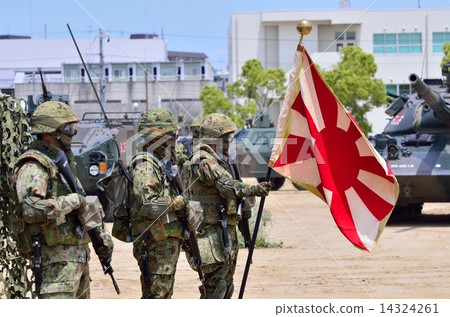自衛隊 14324261