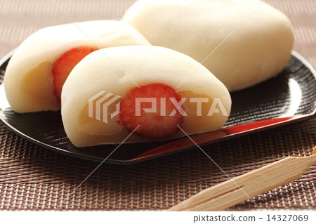 Strawberry grace 14327069