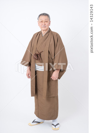 Senior men (kimono) 14329143