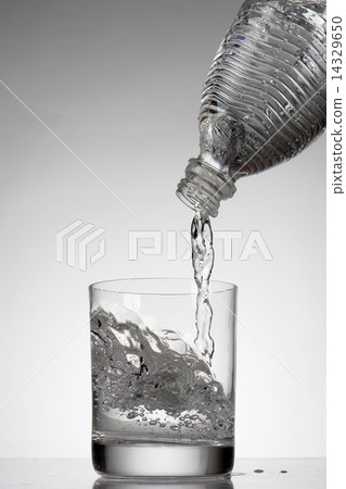 Mineral water Mineral water 14329650