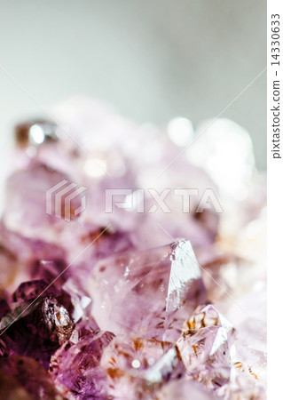 Raw amethyst rock Raw amethyst rock 14330633