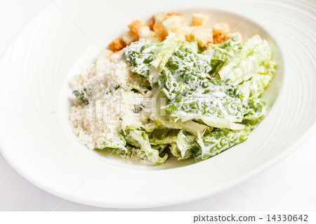 caesar salad caesar salad 14330642