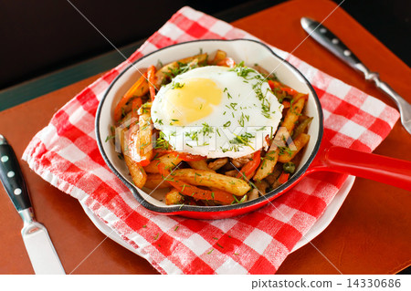 potatoes and egg in the bar potatoes and egg in the bar 14330686