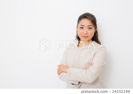 憤怒的女人在她30歲 憤怒的女人在她30歲 14332199
