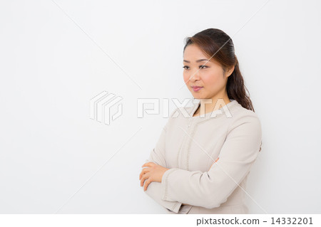 憤怒的女人在她30歲 憤怒的女人在她30歲 14332201