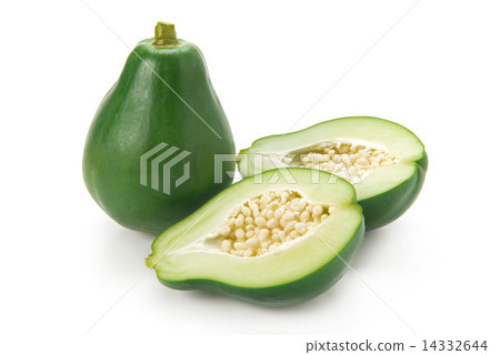 Blue papaya cut in half 14332644