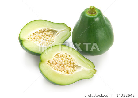 Cut blue papaya for cooking 14332645