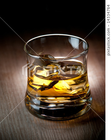 Whiskey Whiskey 14334764