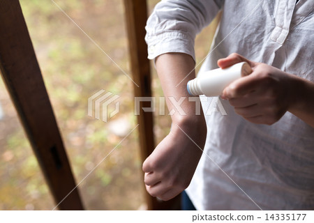 Insect bites 14335177