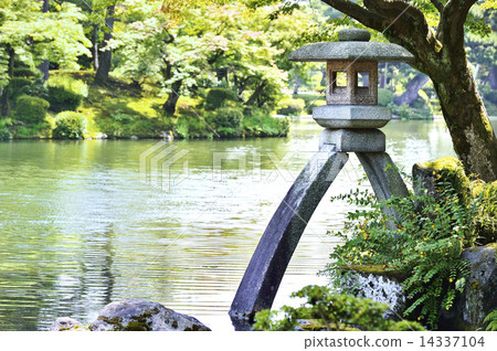 Kanrokoen garden lantern Kanrokoen garden lantern 14337104