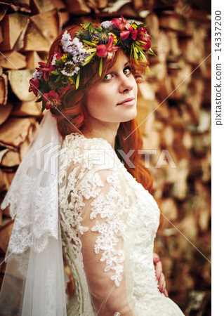 Beautiful red hair bride with flowers Beautiful red hair bride with flowers 14337200