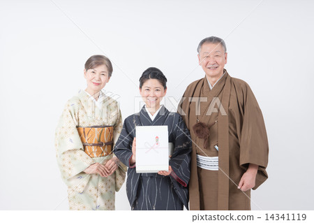 和服家庭 和服家庭 14341119