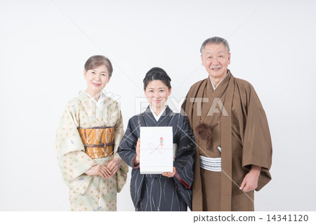 和服家庭 和服家庭 14341120