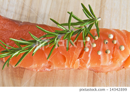 Salmon filet 14342899