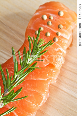 Salmon filet 14342905