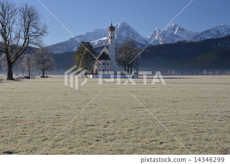 Snowy prairie Snowy prairie 14346299
