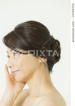 Middle Age Beauty 14348350