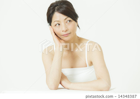 Middle Age Beauty 14348387