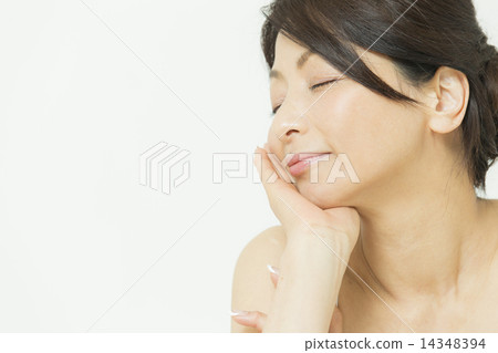 Middle Age Beauty 14348394