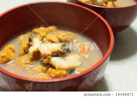 Simmered strawberry 14348471