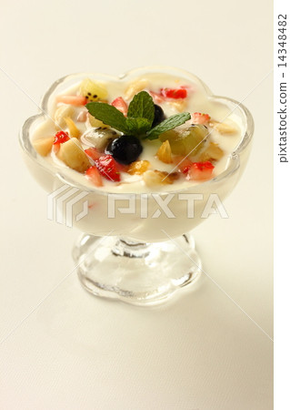 水果酸奶 14348482