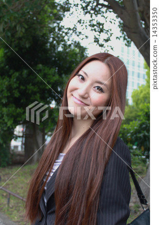 Business woman 14353350