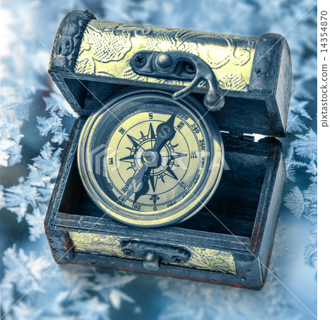 Vintage compass in box Vintage compass in box 14354870