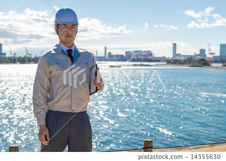Port operation image Port operation image 14355630
