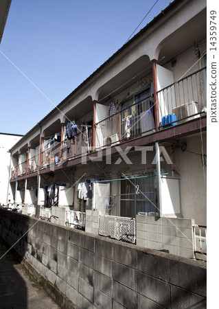 Showa's apartment 14359749