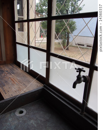 Western-style sink 14360357