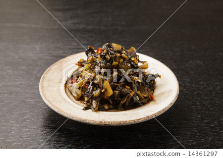 Stir fry the oil of mustard Stir fry the oil of mustard 14361297