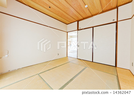 Japanese style room disposition before renovation Japanese style room interior decoration is under construction Japanese style room disposition before renovation Japanese style room interior decoration is under construction 14362047