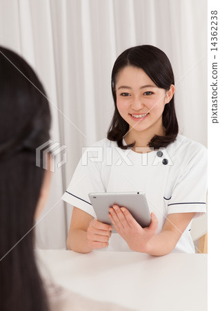 beauty salon, esthetician, counseling 14362238