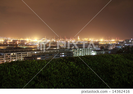 Hill park with a view of the harbor Hill park with a view of the harbor 14362416