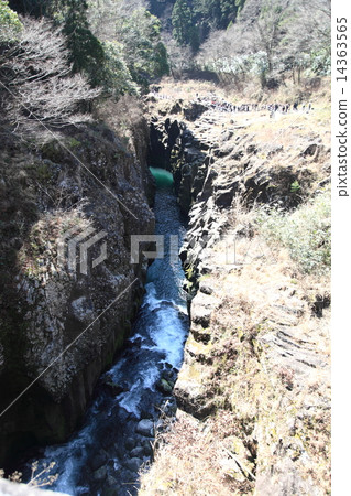 Takachiho Gosyo Power Spot Masaki Falls 14363565